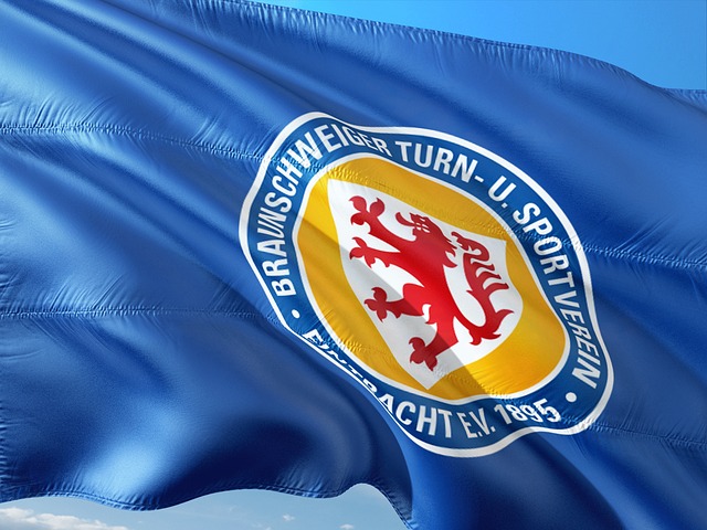 小皮蓬砍下30+10 韋爾斯貢獻26+6 拉文得到29分 灰熊八人得分上雙輕松戰勝公牛.